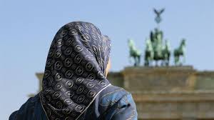 العفة.. درع يحمي قدسية كيان المرأة المسلمة