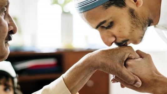 الآداب الإسلامية.. أنماط سلوكية تجمل الحياة